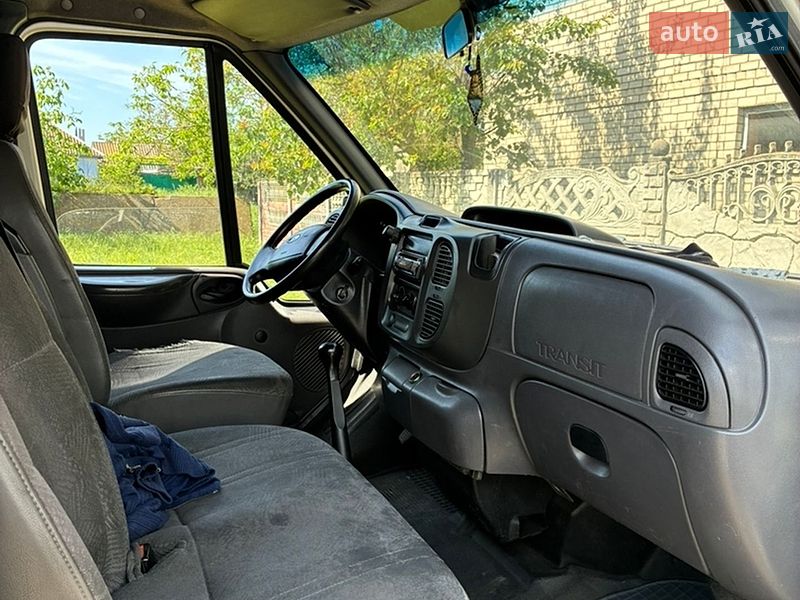 Грузовой фургон Ford Transit 2004 в Николаеве
