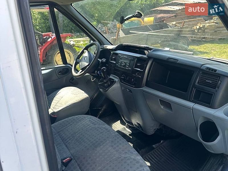 Грузовой фургон Ford Transit 2008 в Коломые