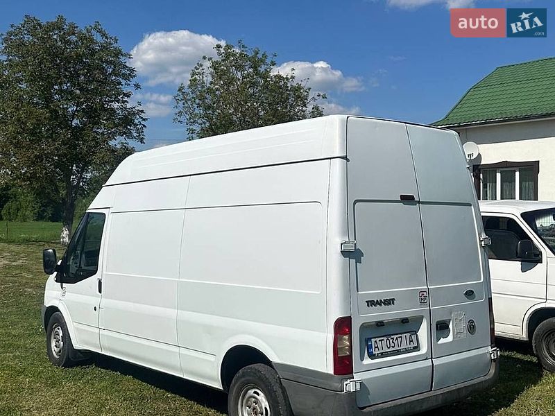 Грузовой фургон Ford Transit 2008 в Коломые