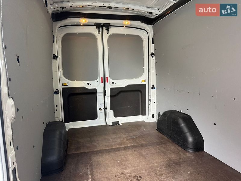 Вантажний фургон Ford Transit 2018 в Дубні фото 65 Вантажний фургон Ford Transit 2018 в Дубні