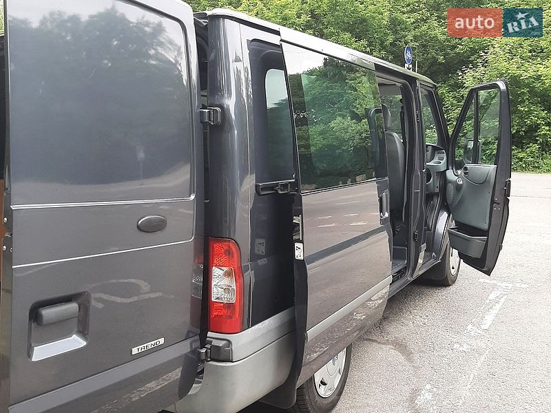 Вантажопасажирський фургон Ford Transit 2010 в Полтаві