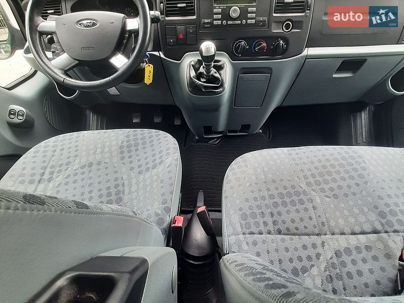 Вантажопасажирський фургон Ford Transit 2010 в Полтаві