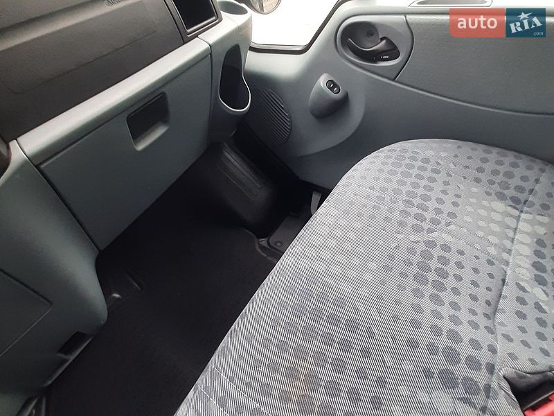 Вантажопасажирський фургон Ford Transit 2010 в Полтаві