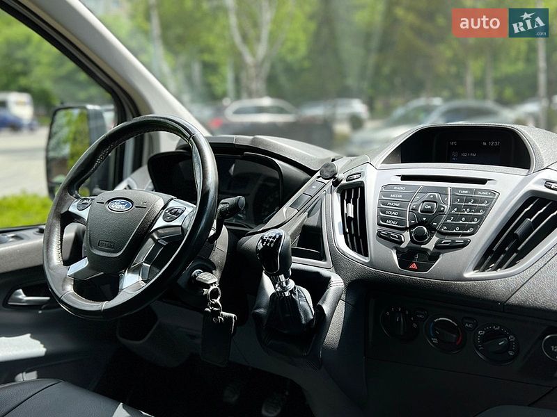 Минивэн Ford Transit 2016 в Львове
