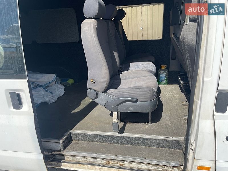 Микровэн Ford Transit 2000 в Новояворовске