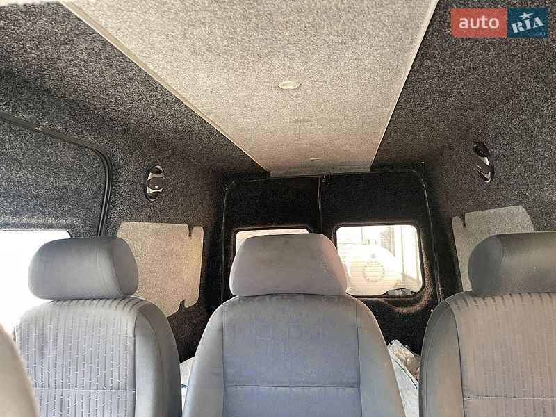Микровэн Ford Transit 2000 в Новояворовске