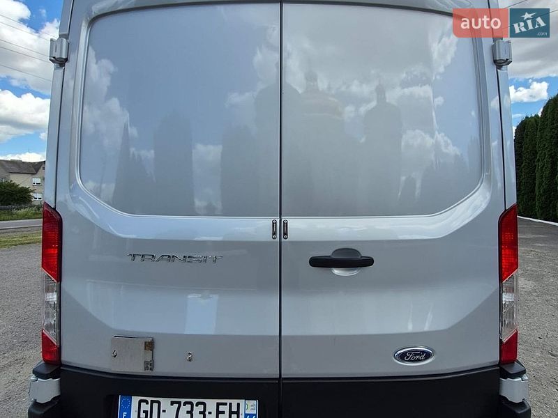 Вантажний фургон Ford Transit 2021 в Дубні