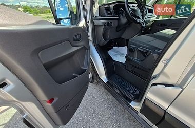 Вантажний фургон Ford Transit 2021 в Дубні