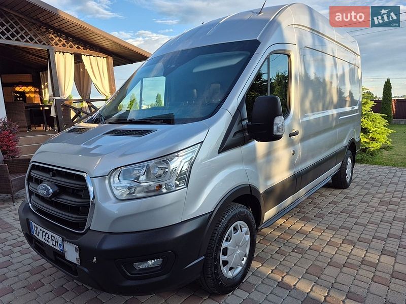 Вантажний фургон Ford Transit 2021 в Дубні