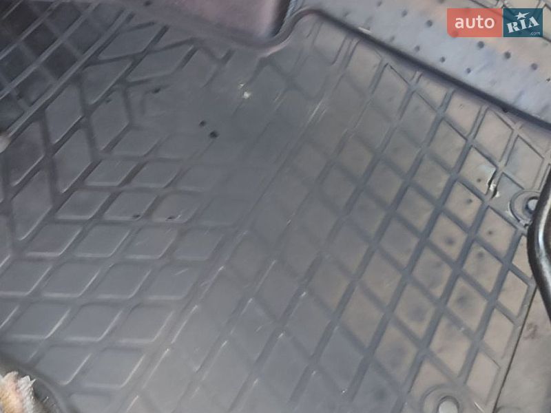 Вантажний фургон Ford Transit 2015 в Кореці