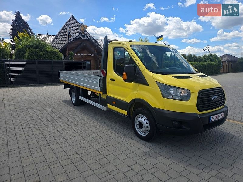 Борт Ford Transit 2017 в Стрию