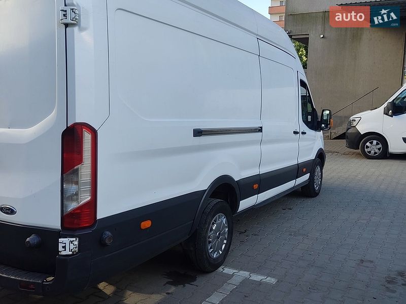 Грузовой фургон Ford Transit 2014 в Черновцах