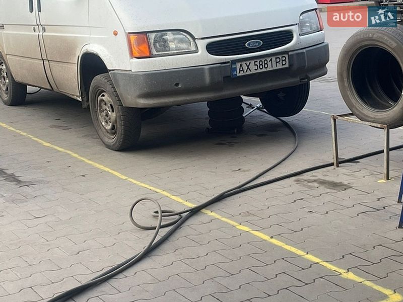 Мінівен Ford Transit 1996 в Славгороді