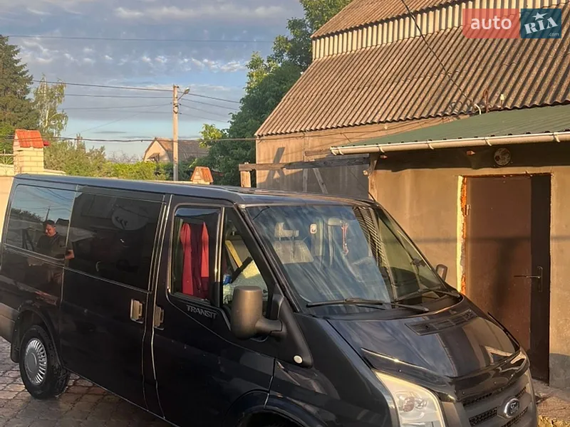 Ford Transit 2011