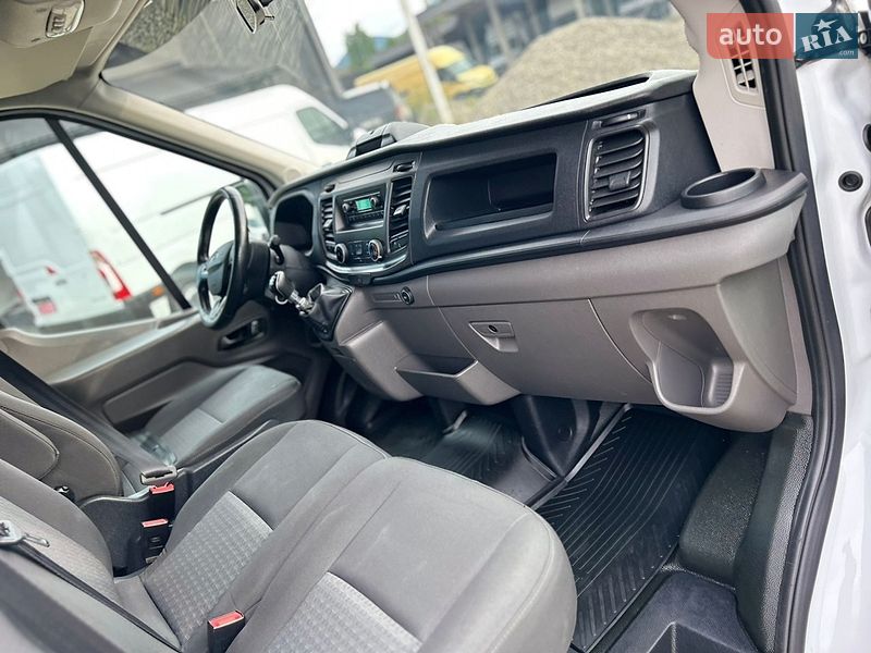 Тентований Ford Transit 2021 в Хусті