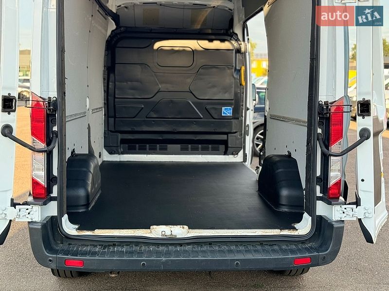 Вантажний фургон Ford Transit 2019 в Києві