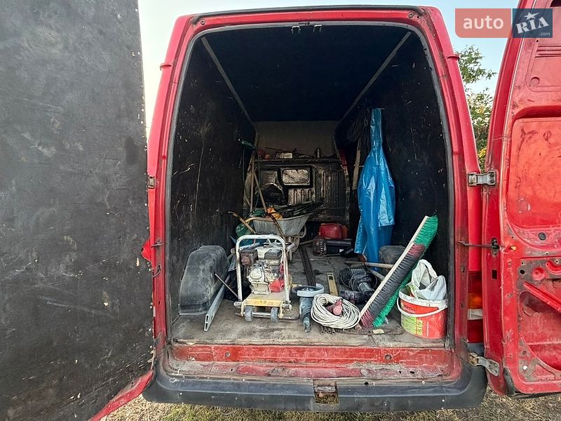 Вантажний фургон Ford Transit 2004 в Здолбуніві фото 4 Вантажний фургон Ford Transit 2004 в Здолбуніві