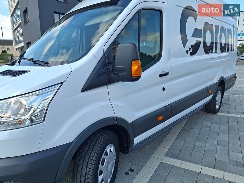 Вантажний фургон Ford Transit 2018 в Івано-Франківську