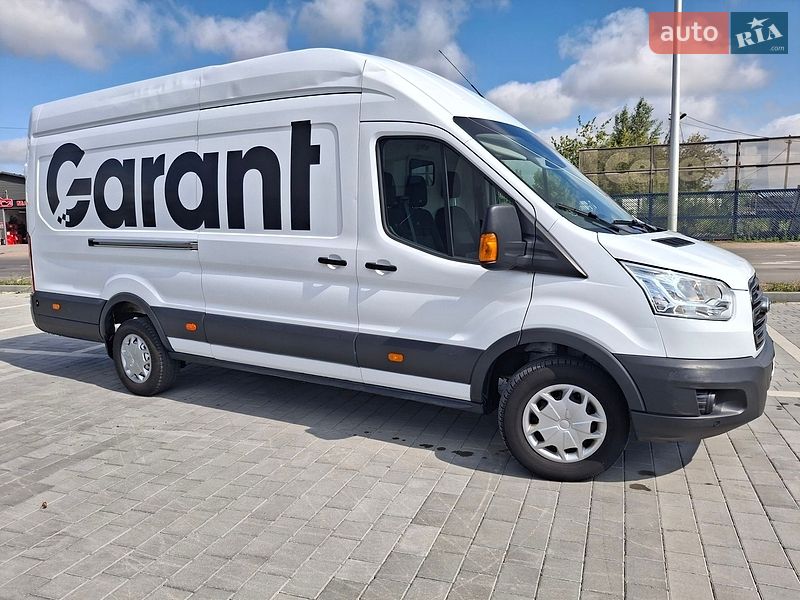 Вантажний фургон Ford Transit 2018 в Івано-Франківську
