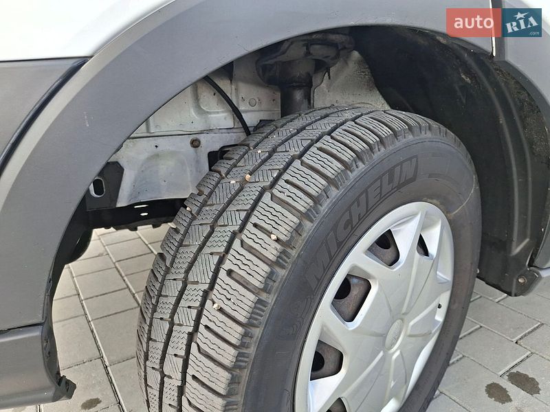 Вантажний фургон Ford Transit 2018 в Івано-Франківську