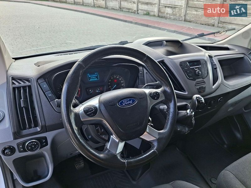 Вантажний фургон Ford Transit 2018 в Івано-Франківську