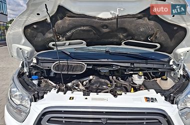 Вантажний фургон Ford Transit 2018 в Івано-Франківську