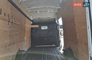 Вантажний фургон Ford Transit 2018 в Івано-Франківську