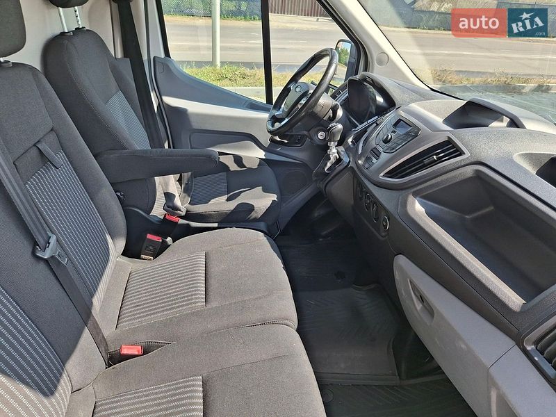 Вантажний фургон Ford Transit 2018 в Івано-Франківську