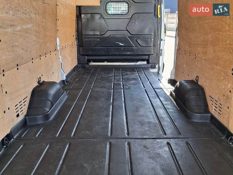 Вантажний фургон Ford Transit 2018 в Івано-Франківську