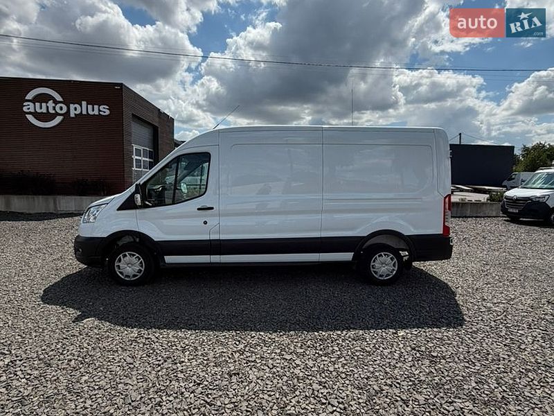 Грузовой фургон Ford Transit 2022 в Луцке