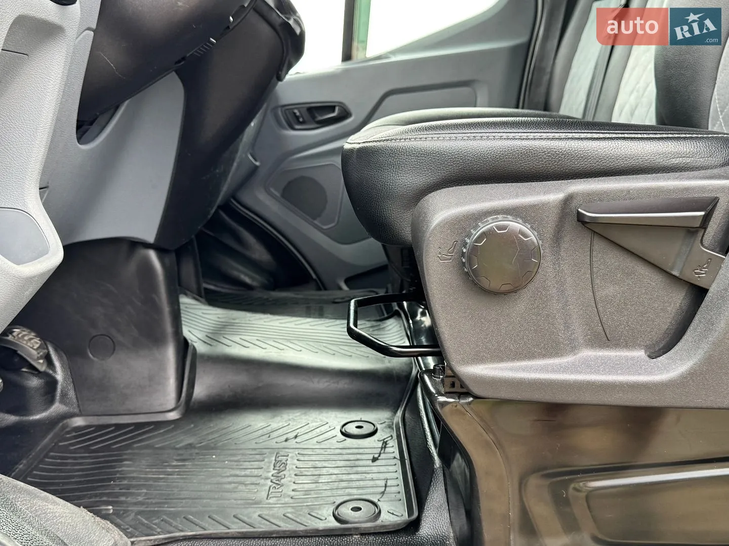 2014 Ford Transit Connect - мініатюра 28