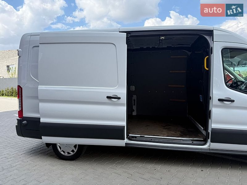 Грузовой фургон Ford Transit 2018 в Дубно