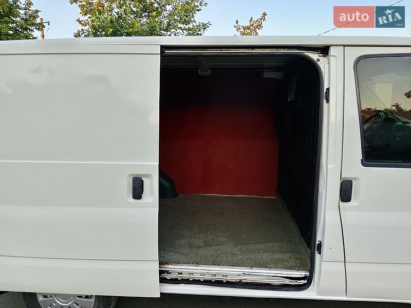 Грузовой фургон Ford Transit 2006 в Николаеве