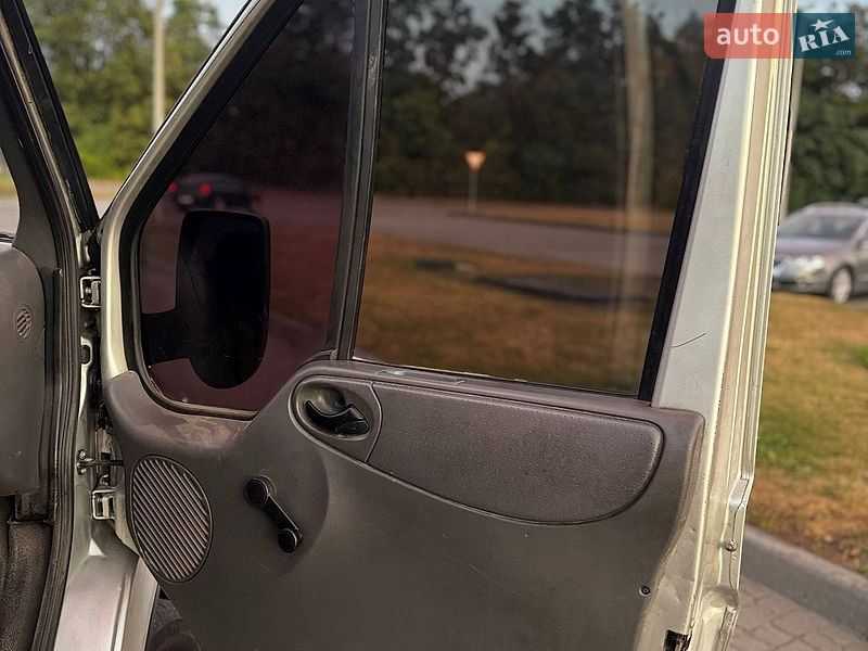 Мікровен Ford Transit 2003 в Радивиліві