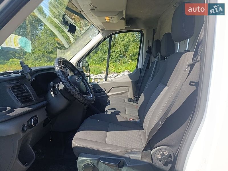 Вантажний фургон Ford Transit 2019 в Києві