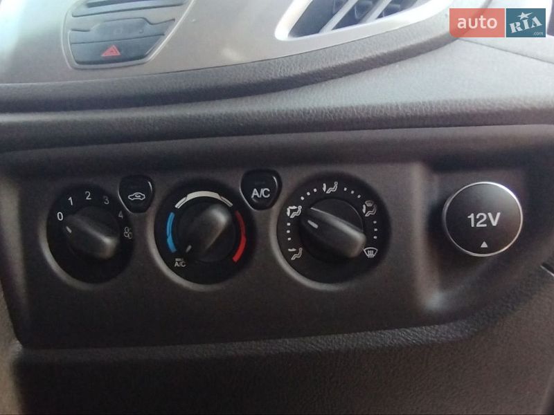 Мінівен Ford Transit 2015 в Прилуках фото 17 Мінівен Ford Transit 2015 в Прилуках