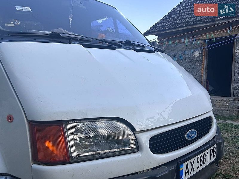 Мінівен Ford Transit 1996 в Славгороді