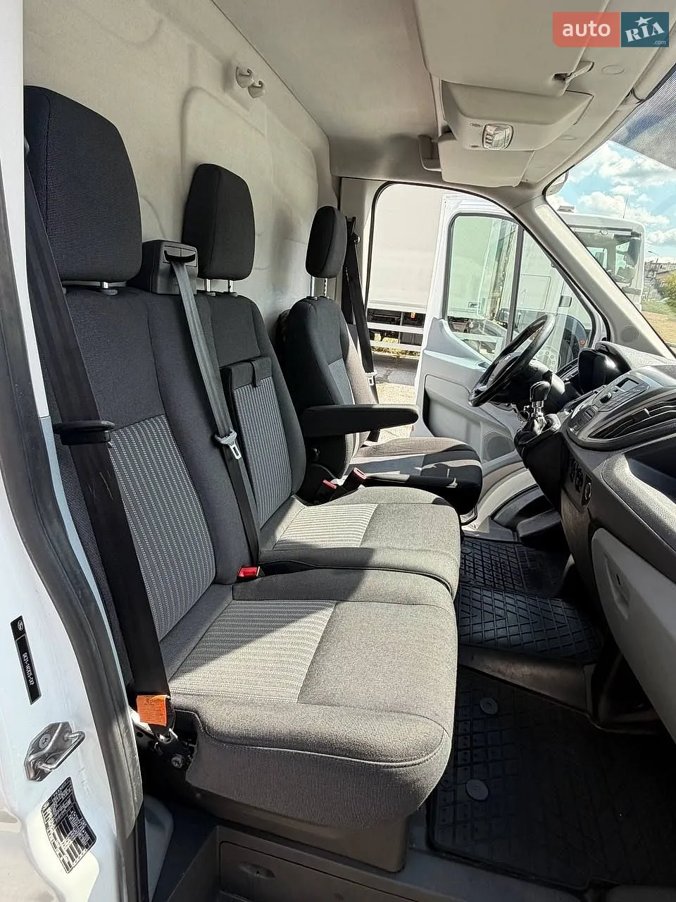 2017 Ford Transit Connect - мініатюра 25