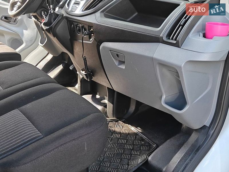 Мікроавтобус вантажний (до 3,5т) Ford Transit 2018 в Полтаві