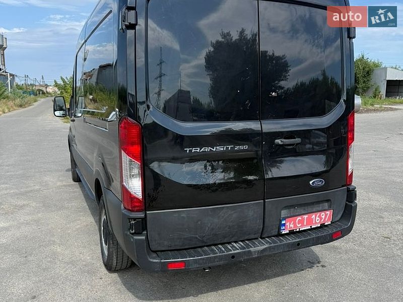 Вантажний фургон Ford Transit 2023 в Києві