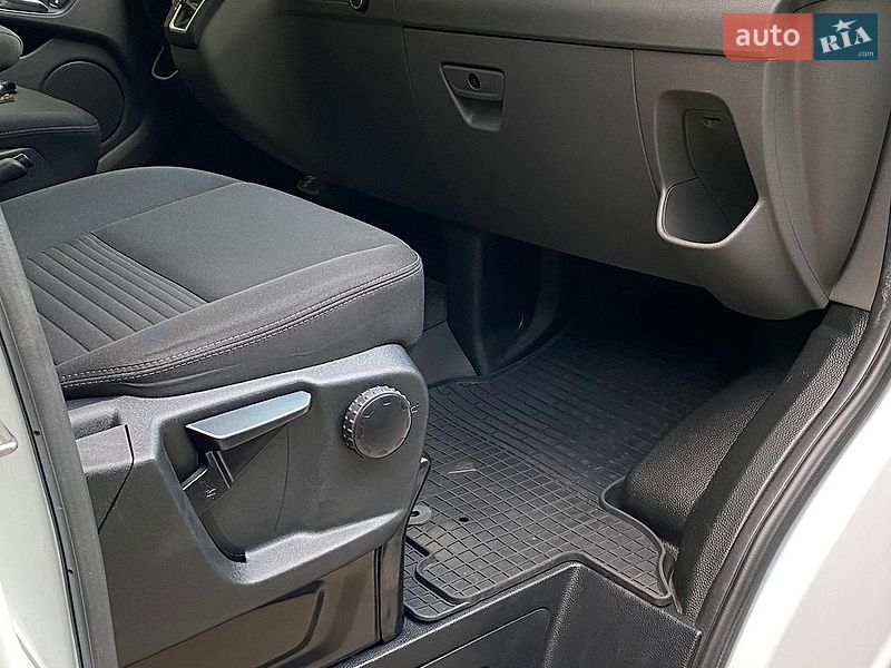 Грузовой фургон Ford Transit 2019 в Киеве