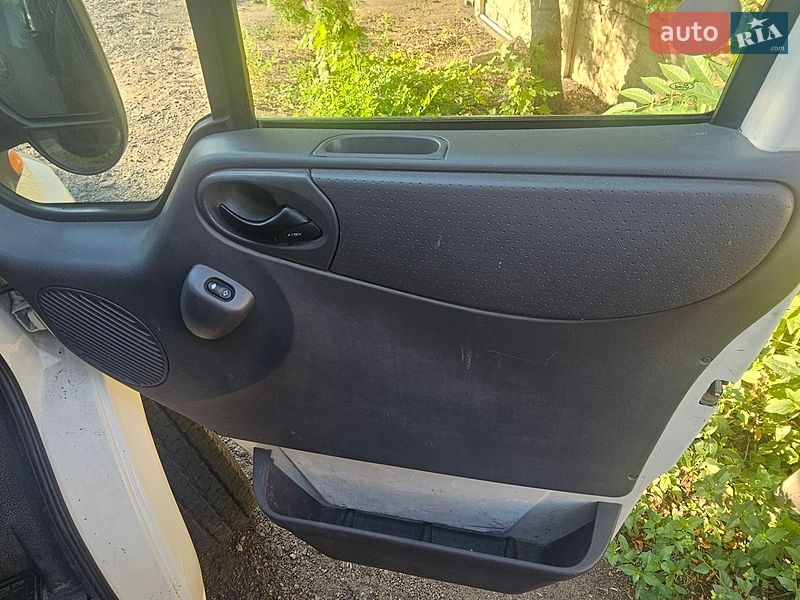 Другие грузовики Ford Transit 2005 в Днепре