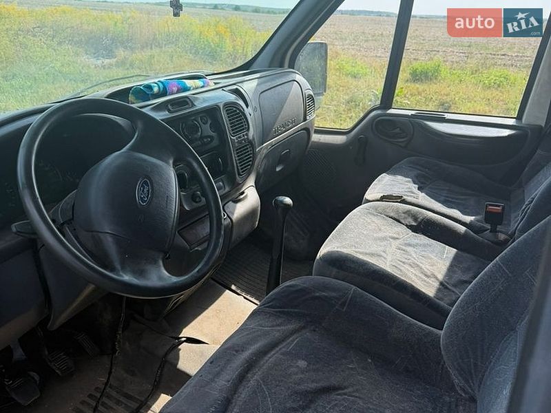 Грузопассажирский фургон Ford Transit 2001 в Львове