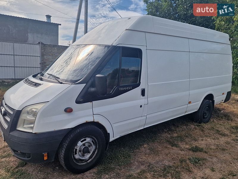 Вантажний фургон Ford Transit 2014 в Рівному