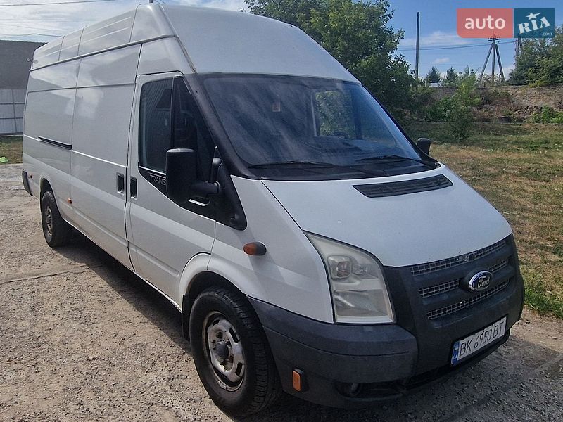Вантажний фургон Ford Transit 2014 в Рівному