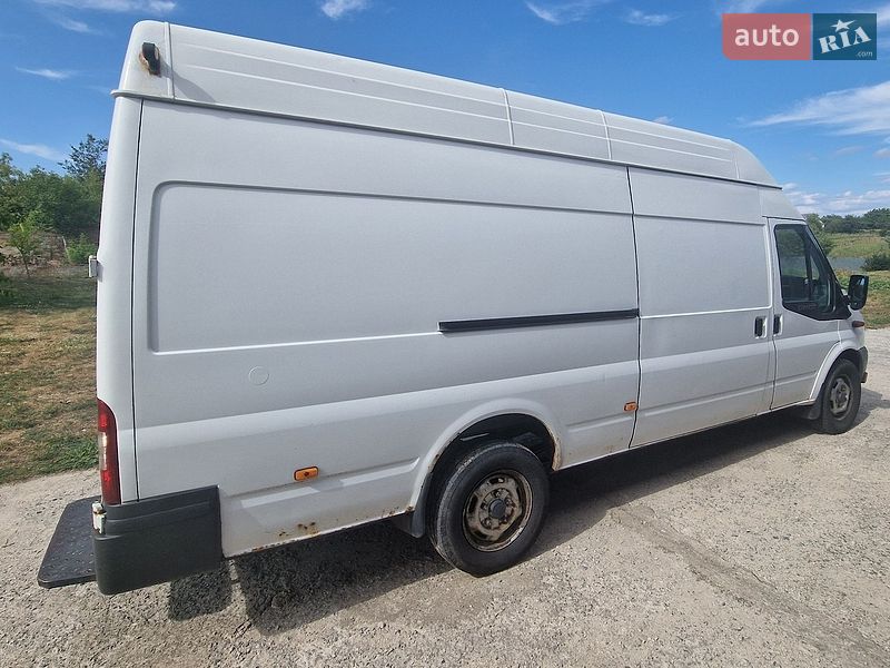Вантажний фургон Ford Transit 2014 в Рівному