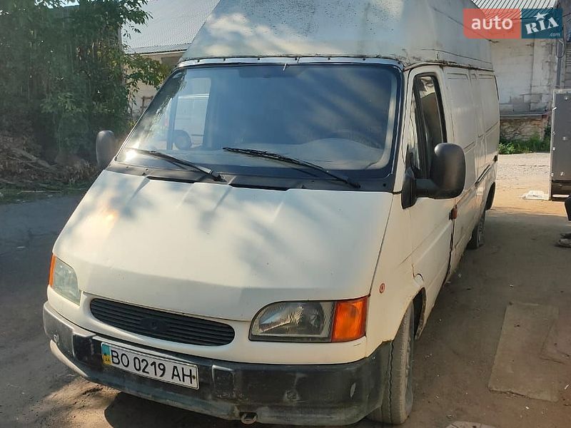 Грузовой фургон Ford Transit 2000 в Тернополе