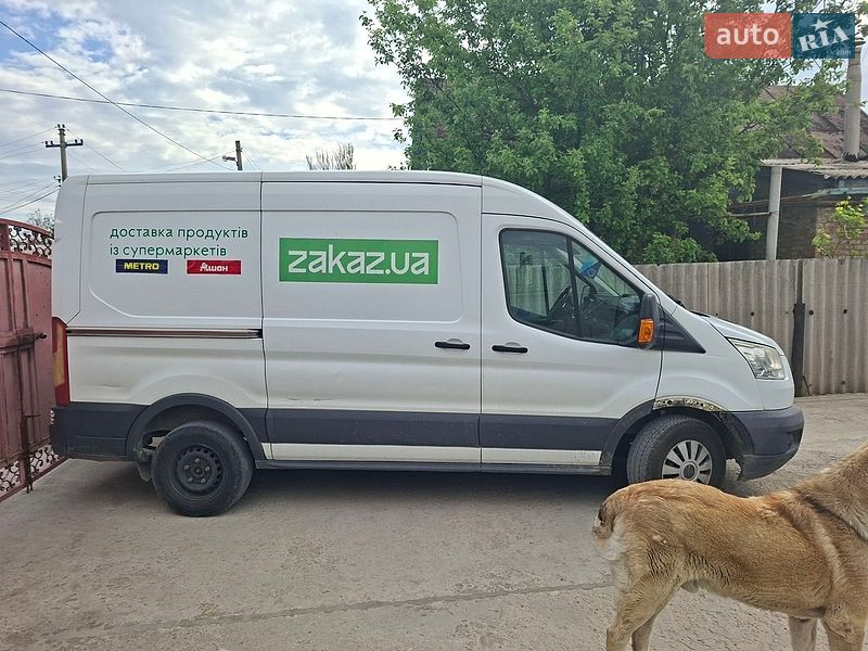 Вантажопасажирський фургон Ford Transit 2016 в Запоріжжі