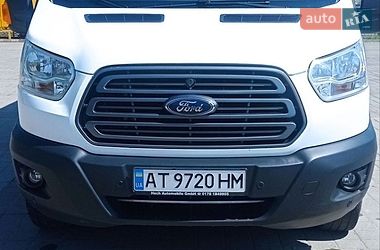 Грузовой фургон Ford Transit 2017 в Калуше