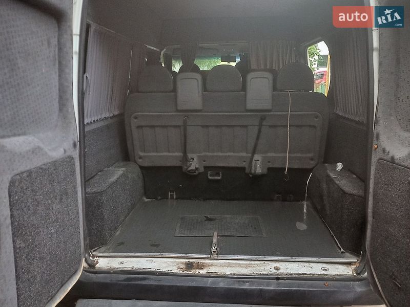 Минивэн Ford Transit 2006 в Дрогобыче